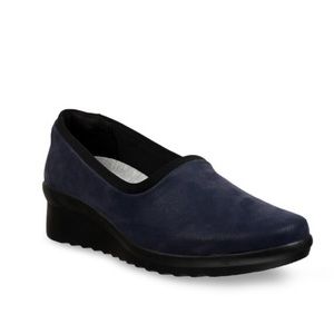 Clarks shoes. Clarks cloudsteppers bundle